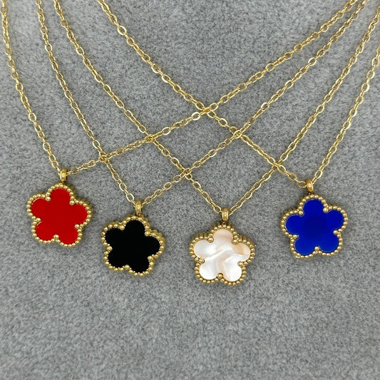18K gold plated Stainless steel Flower necklace.