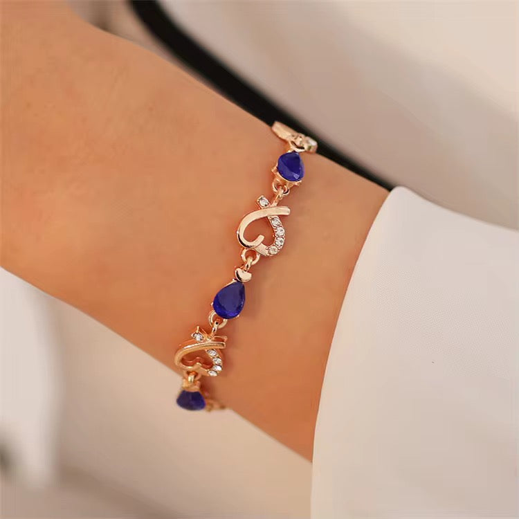 Hollow Love Heart Link Bracelet with Style Gems