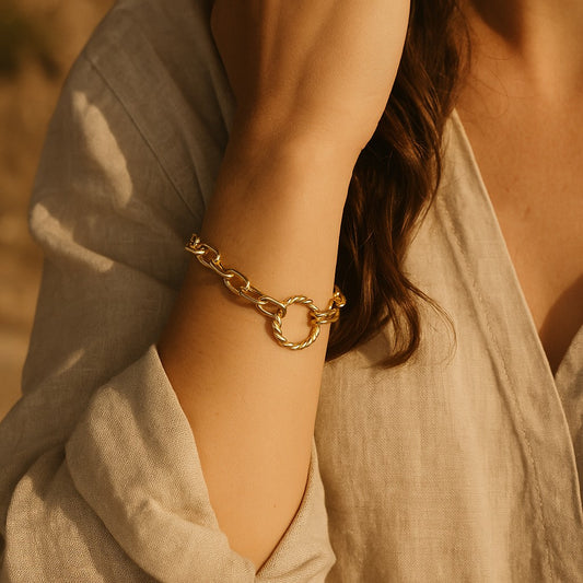 14K Gold Plated Chunky Link Bracelet with Textured Rope Circle Accent