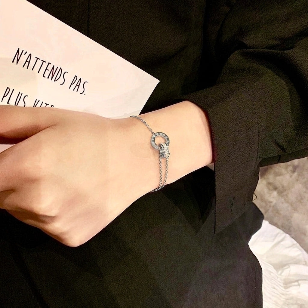 Silver/ Gold Interlocking Ring Bracelet with Roman Numerals & Crystal Accents – Double Strand Chain