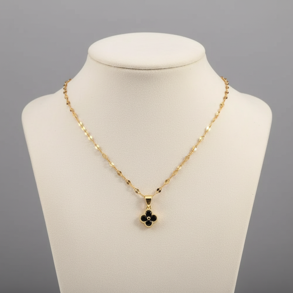 Four Leaf Clover Choker — Gold Crystal Pendant Necklace 🍀✨