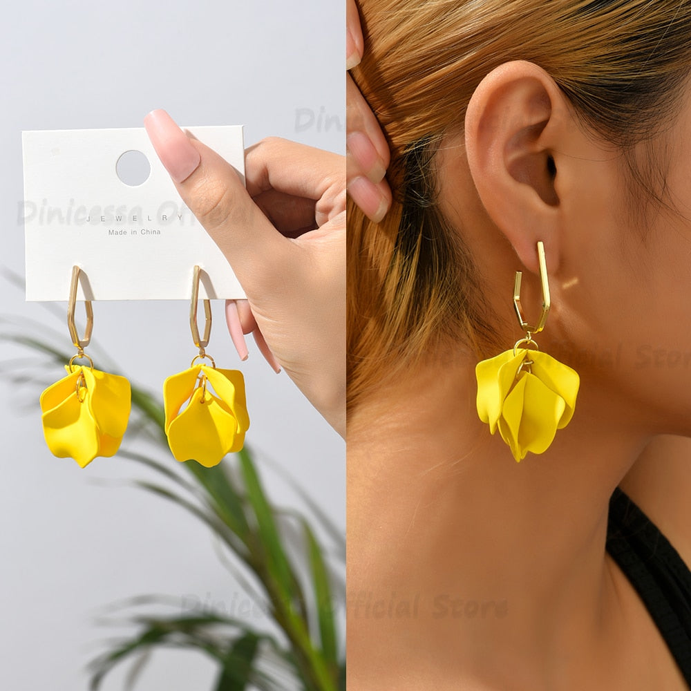 Korean Fashion Acrylic Rose Petals Flower Dangle Earrings For Women 2022 Trend Luxury Design Wedding Party Jewelry Accessories